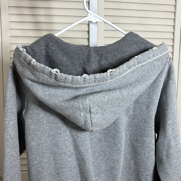 Abercrombie & Fitch Women's Gray Zip-Up Distressed Hoodie with 1892 Patch XL - Picture 7 of 10